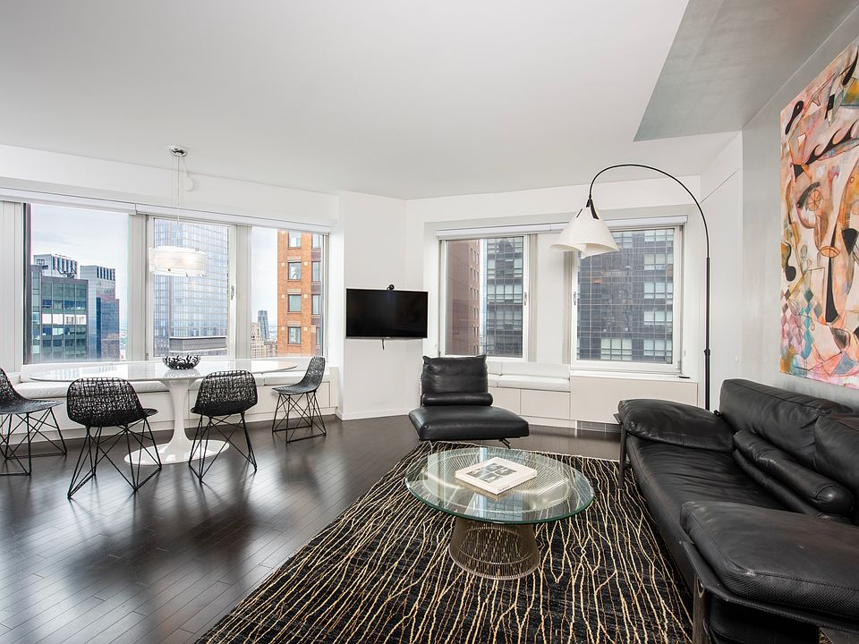 1st image of 150 W 56th St APT 5503