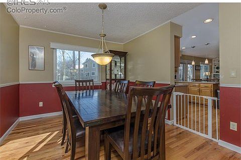 5th image of 1462 Loch Lomand Ave