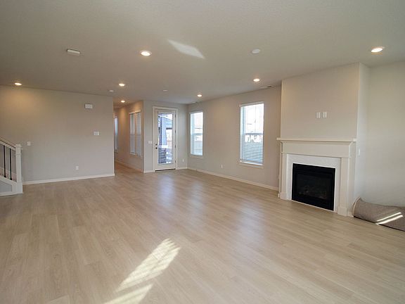 5th image of 3923 SE 70th Ave