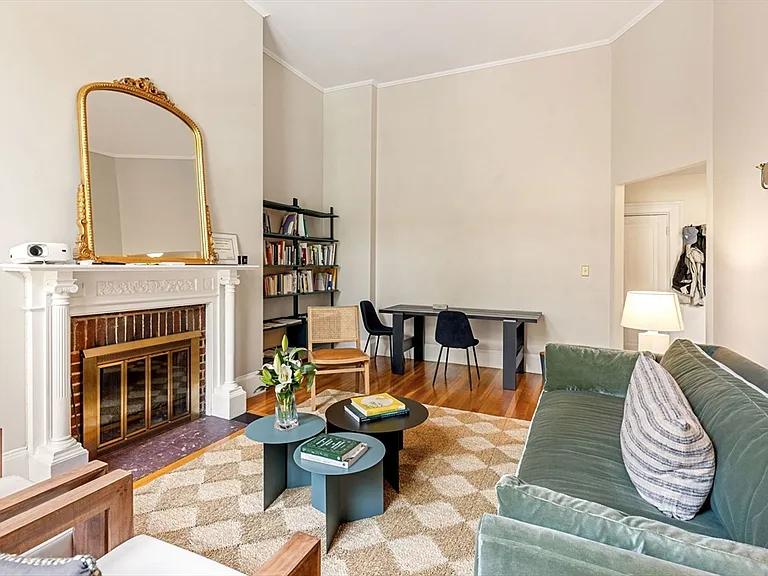 207 Commonwealth Ave #4 — Photo 3