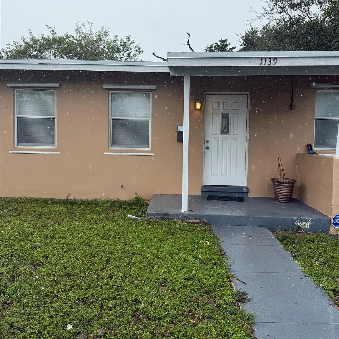 2 bed, 1.0 bath, 1153 sqft, $2,750 — Photo 1
