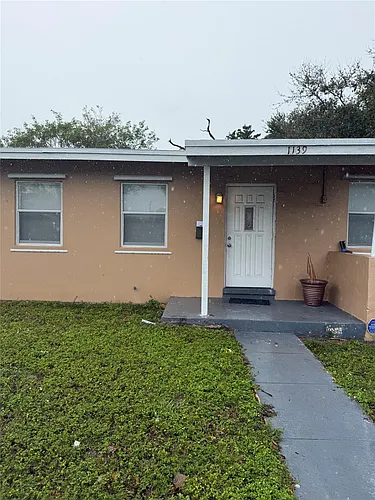 1139 NW 9th Ave Photo 1