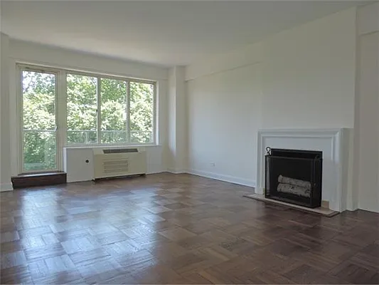 Rented by essential NEW YORK Real Estate | media 33