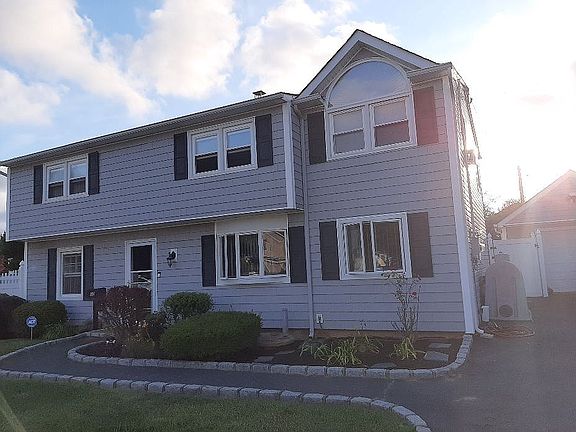 4th image of 38 Candle Ln