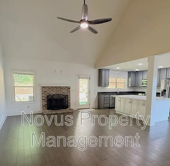 338 Brookstone Dr — Photo 4