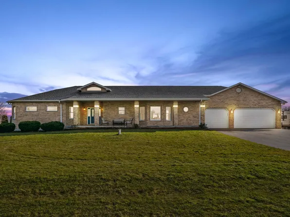 15606 Douglas Ave, Sandwich, IL 60548