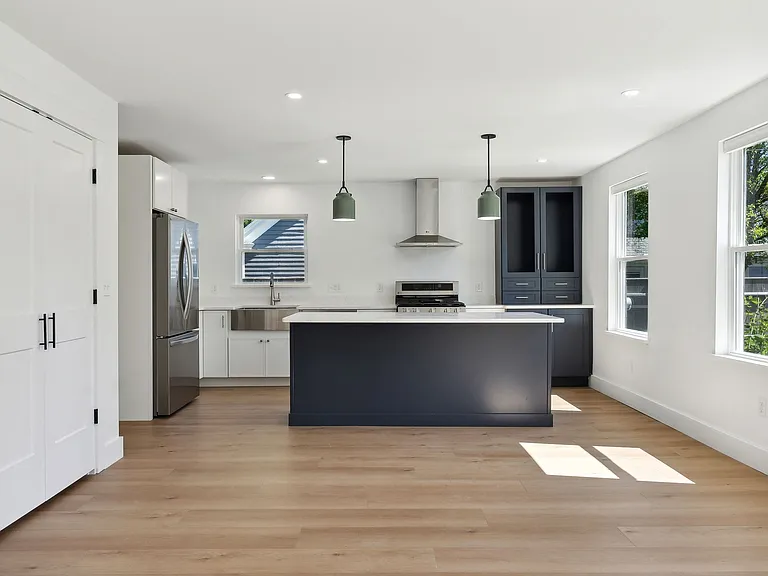 304.5 Maine St #2 — Photo 5