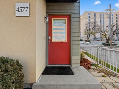 4577 Madison Ave UNIT E4, Kansas City, MO, 64111