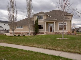 4742 Douglas Dr S, Fargo, ND 58104