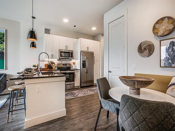 4th image of 5629 N Lamar Blvd #4199253