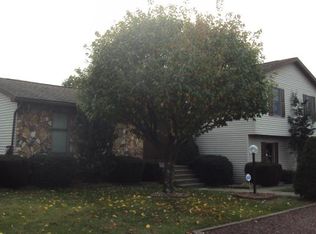 97 Old Ashley Rd, Wilkes Barre, PA 18706