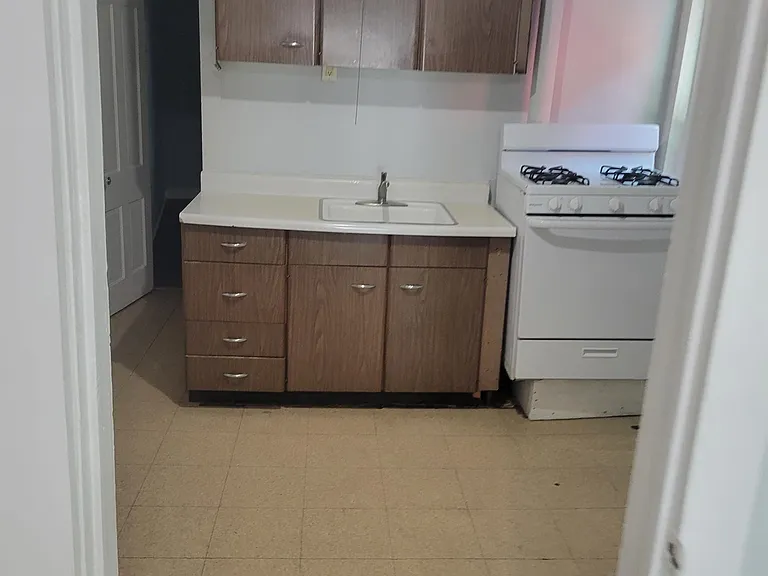 364 North St #8 — Photo 3