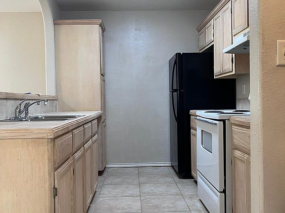 4th image of 20789 Alta Vista Ct APT B