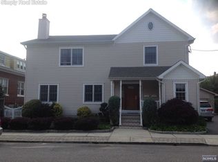 129 Oakwood Ave, Cliffside Park, NJ 07010