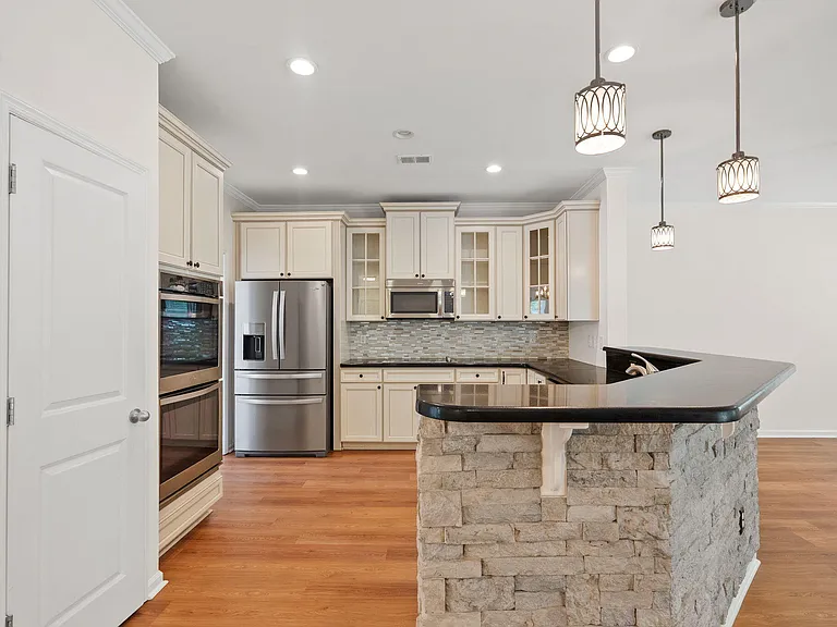 2816 Ortega Dr — Photo 13