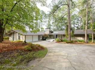 1901 Lakeshore Dr, Fayetteville, NC 28305
