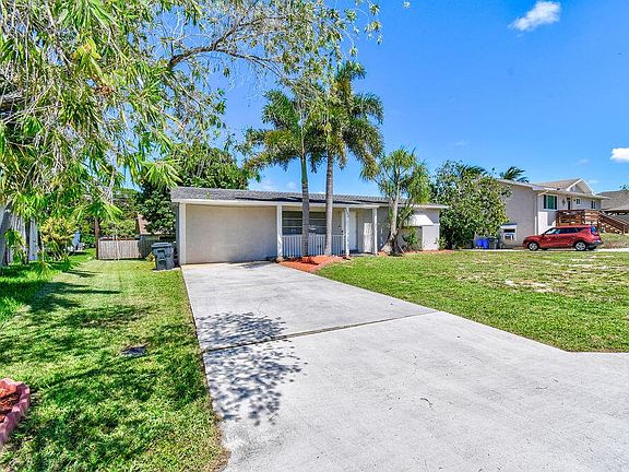 3rd image of 6692 Westview Dr