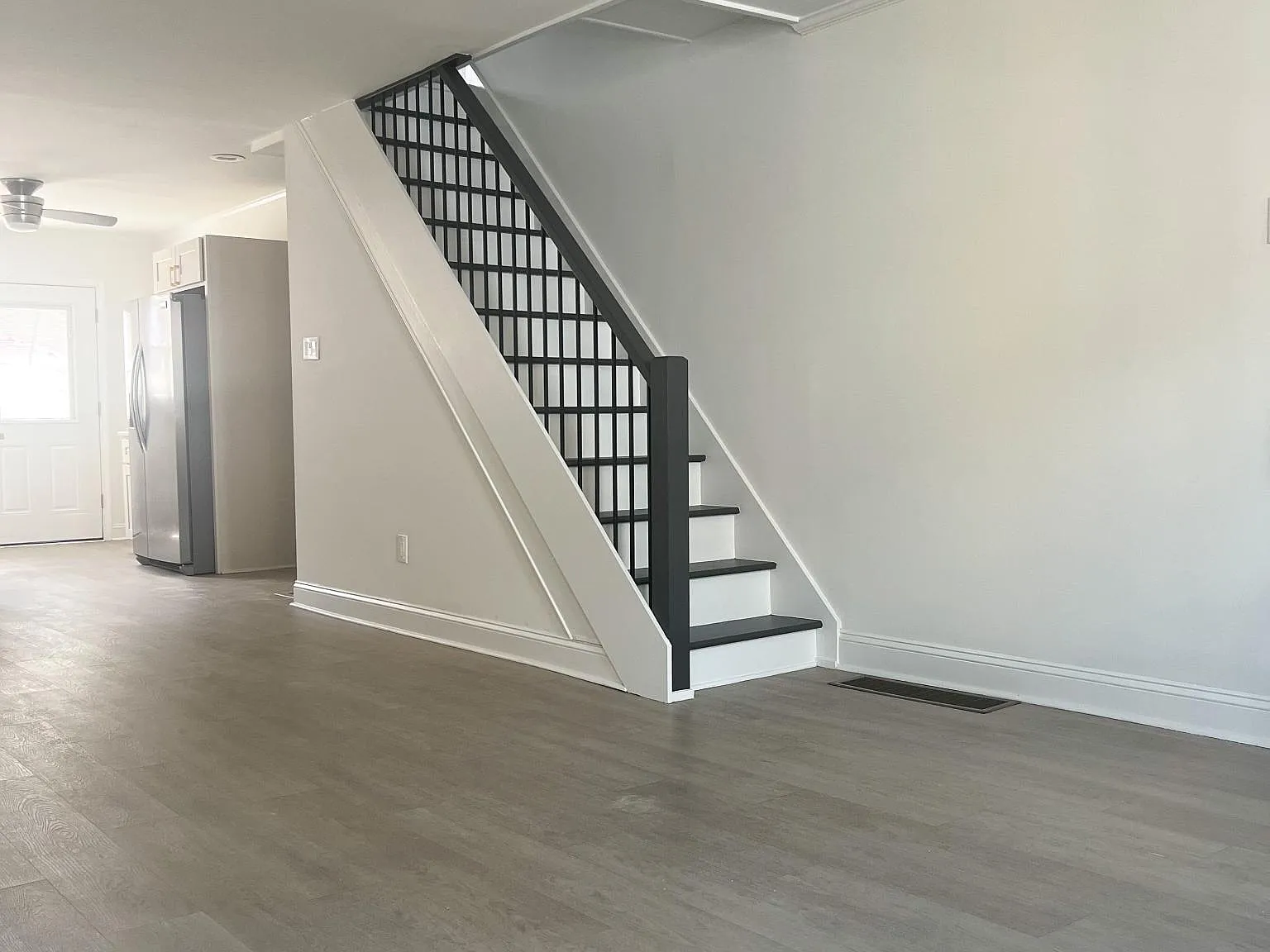 2 bed, 1204 sqft, $2,000 — Photo 4