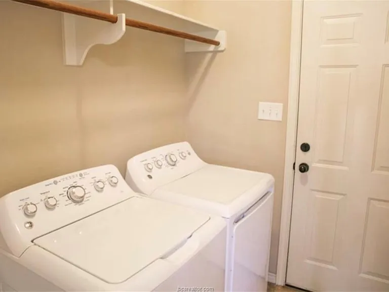 4219 Candace Ct — Photo 7