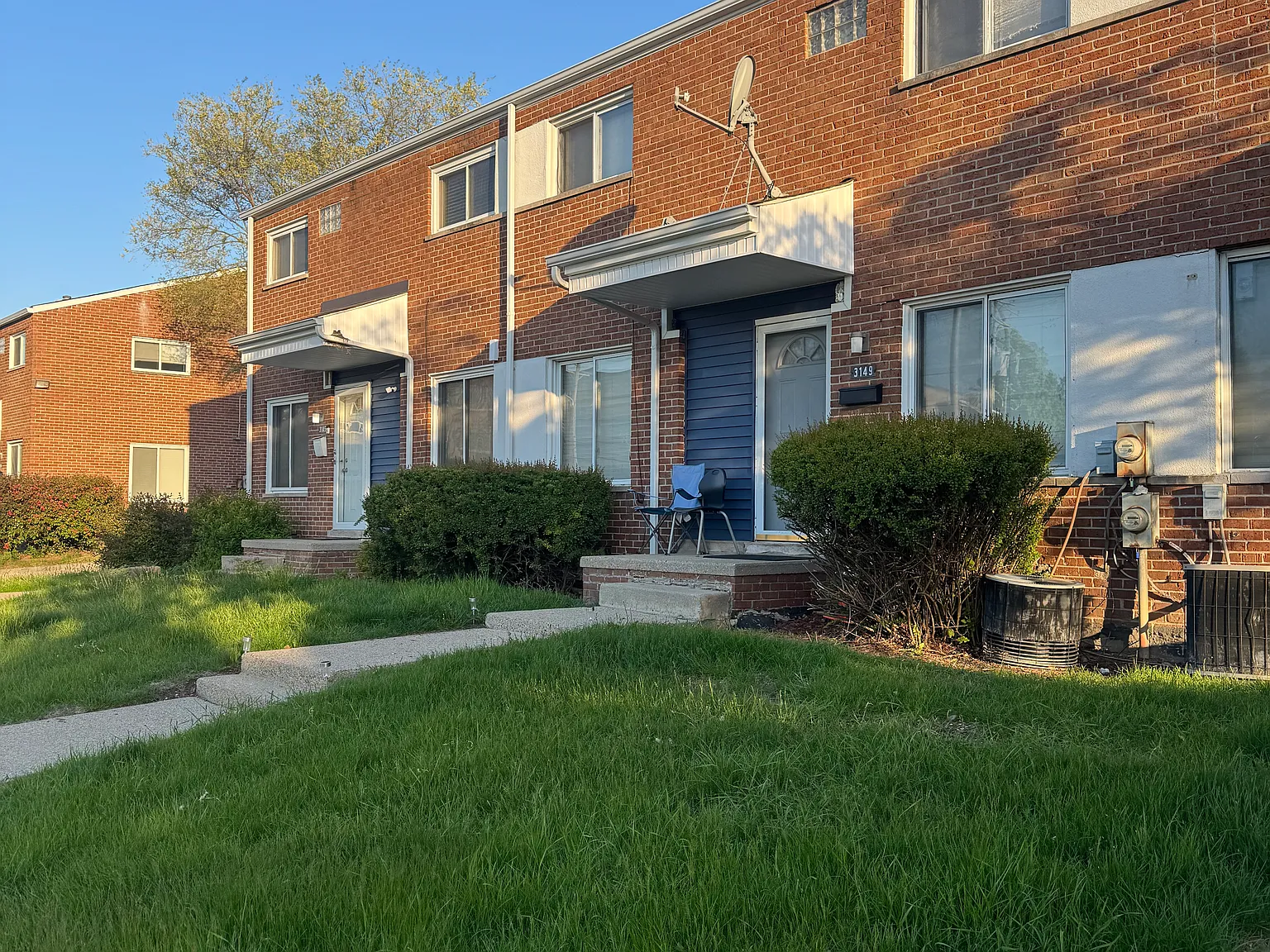 2 bed, 1230 sqft, $2,500 — Photo 1