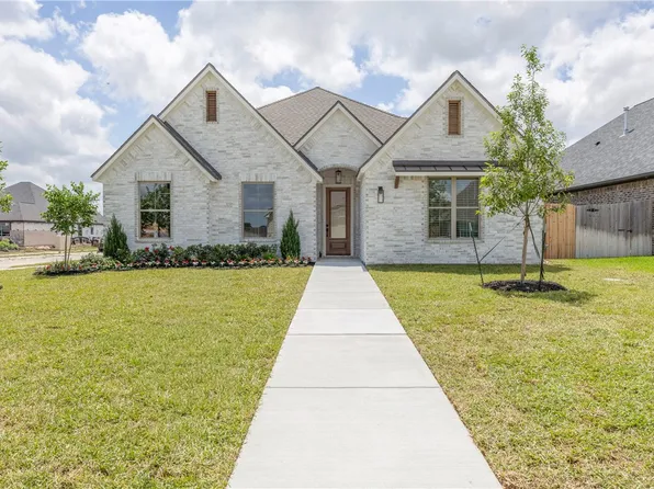 2901 Goldberg Dr, Bryan, TX 77808