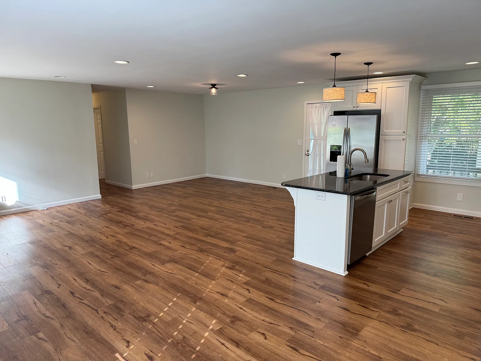 810 Ronald Drive — Photo 2