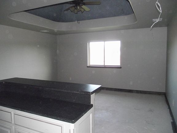 Theatre/game room & wet bar