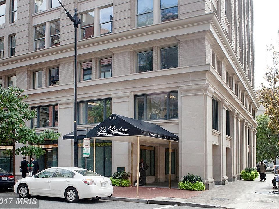 701 Pennsylvania NW Residences Entrance