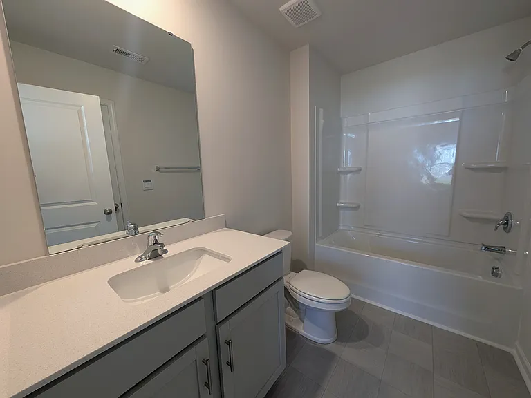 1662 Hallview Ct — Photo 16