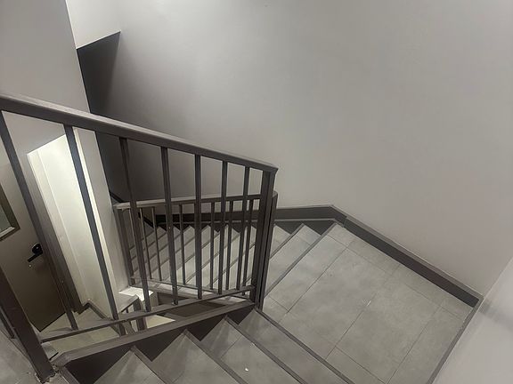 4th image of 817 E 168th St #3A