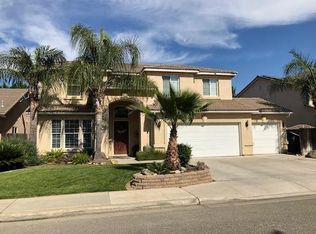 1155 Applegate Ave, Clovis, CA 93611