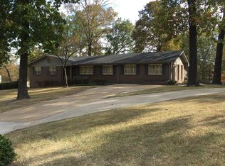 6607 Julia Cir, Leeds, AL 35094