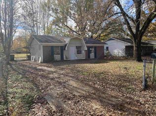 104 Sweet Gum Dr, Humboldt, TN 38343