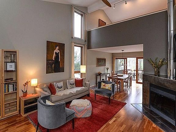 5th image of 1916 Old Orchard Ct