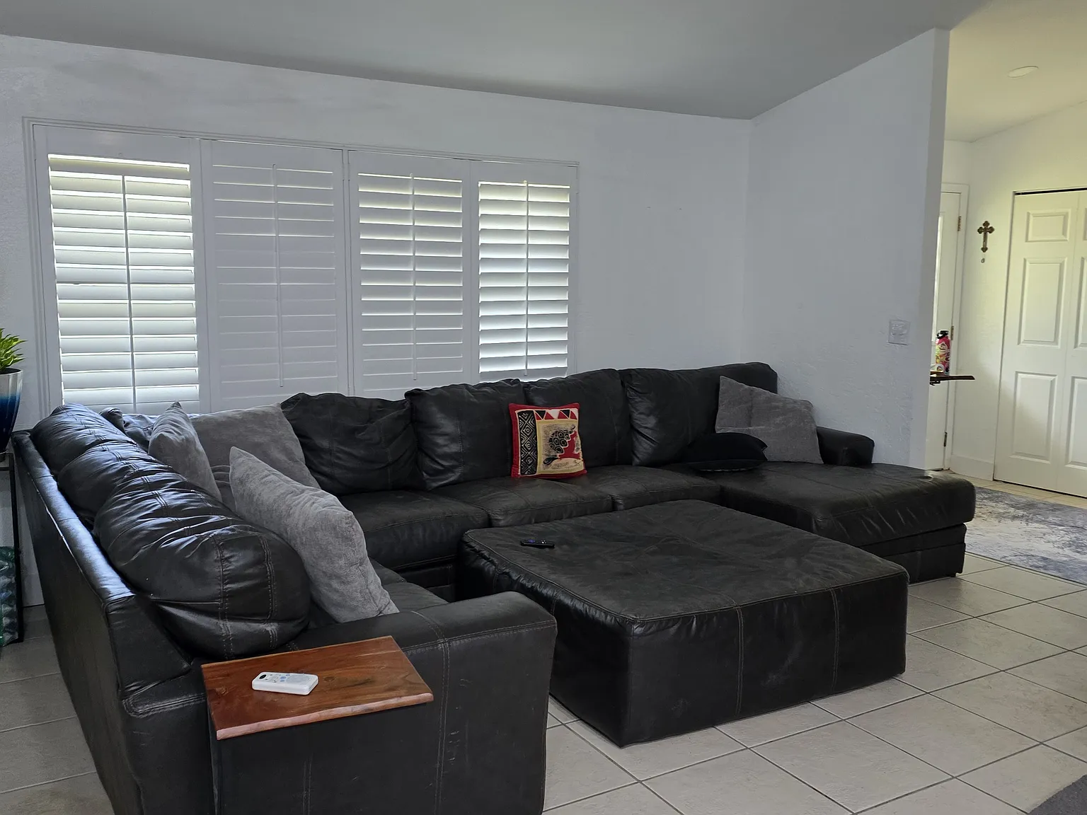 5 bed, 2667 sqft, $4,000 — Photo 4