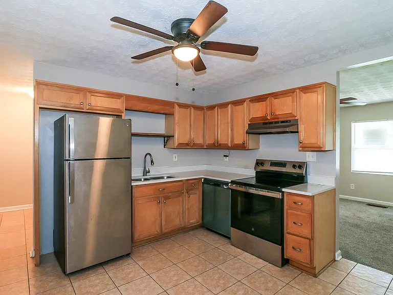 8872 Channing Dr — Photo 6