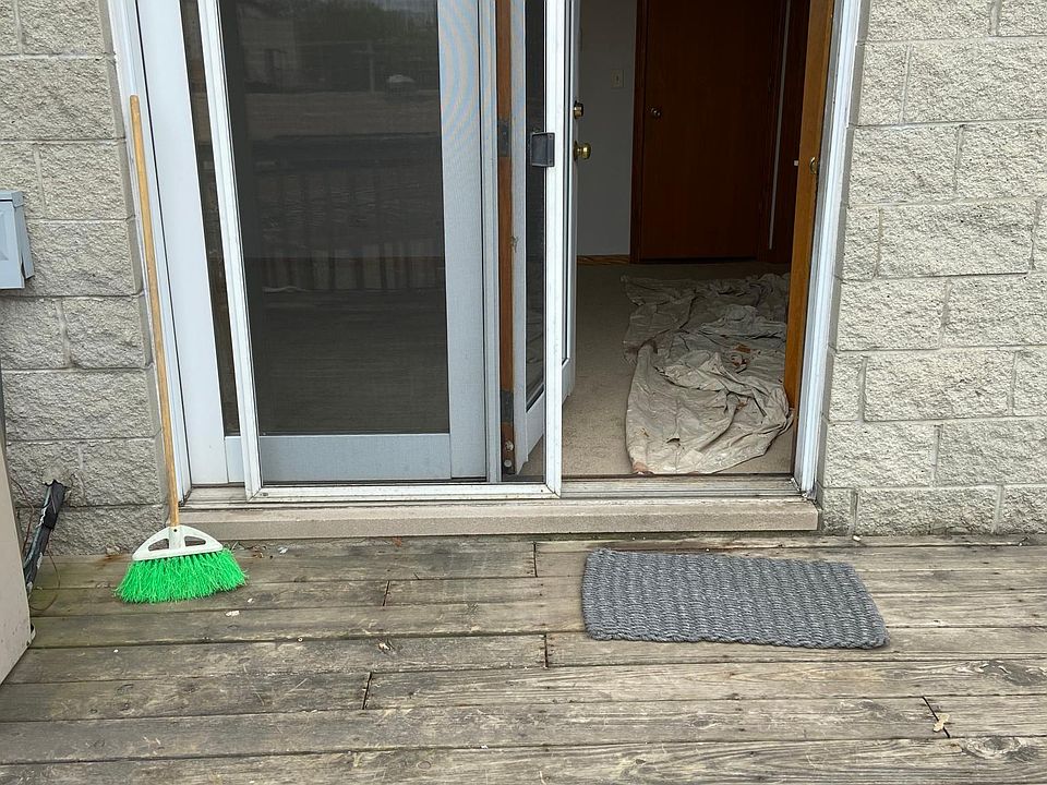 1st image of 2849 N Clybourn Ave #3F