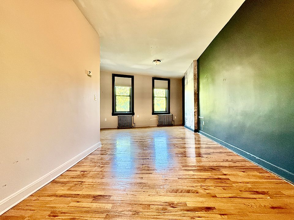 1st image of 776 Washington Ave #2