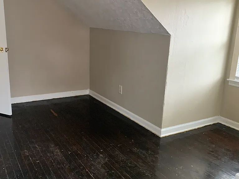 546 Butler Ave — Photo 36