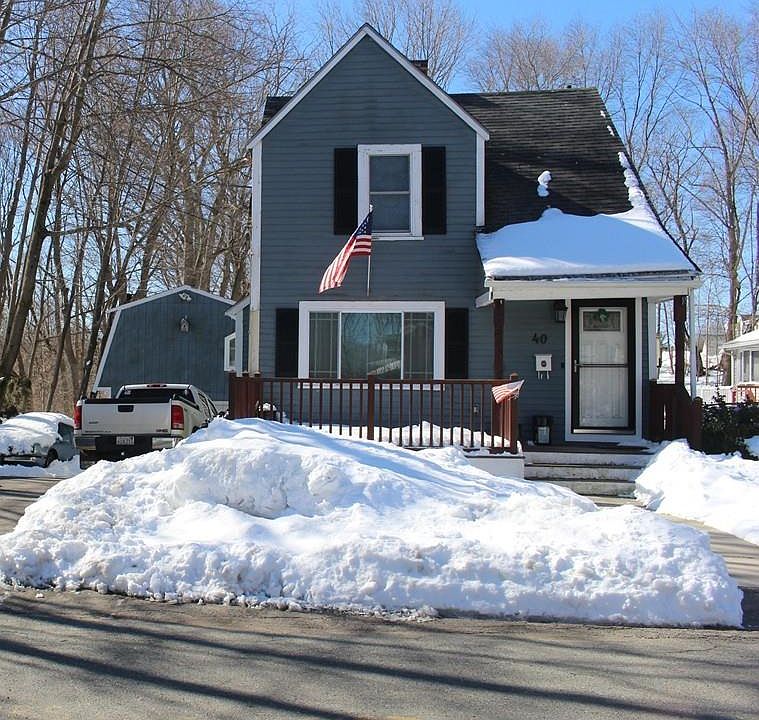 1st image of 40 Wentworth Ave
