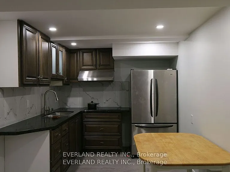 4 Hepatica St #BASMENT — Photo 13