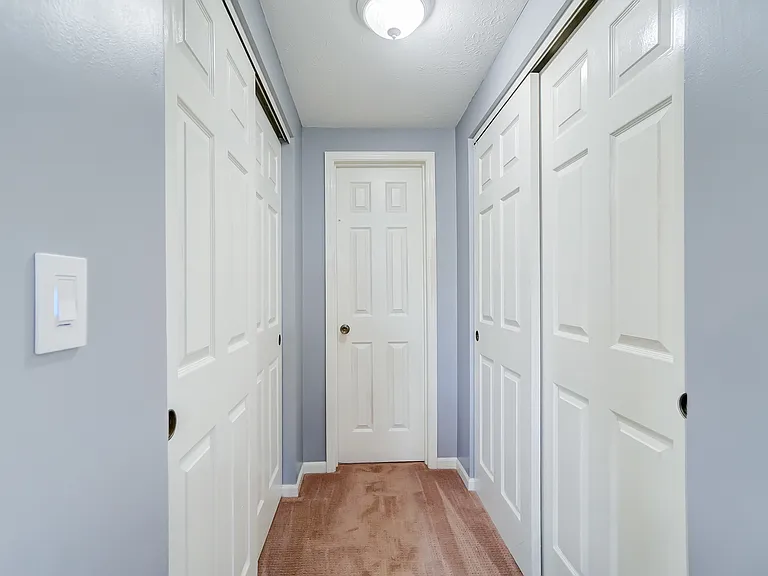 8064 Hetz Dr — Photo 27