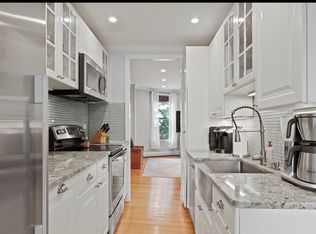 821 E Broadway APT 3, Boston, MA 02127