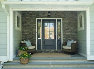 2 Tulip Tree Ln, Rumson, NJ 07760