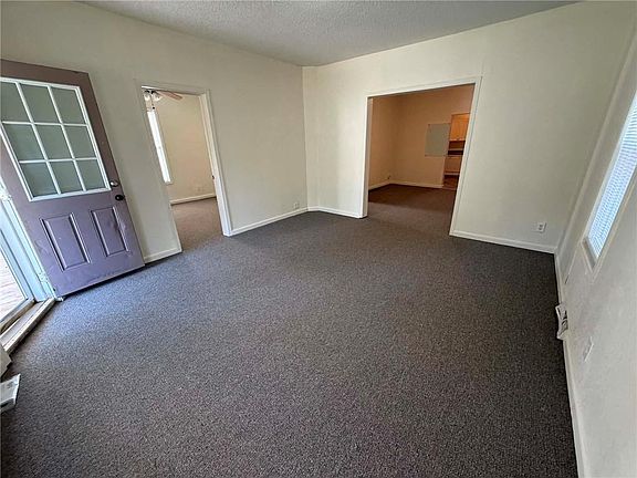 4th image of 528 Park Ave