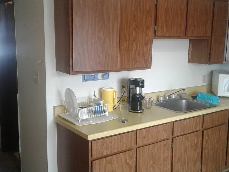 Kitchen has been updated since these pictures were taken.