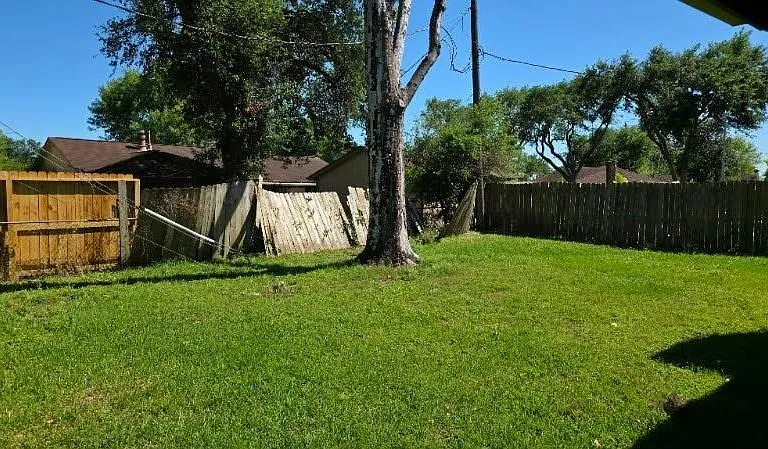3223 Cedarmont Dr — Photo 16