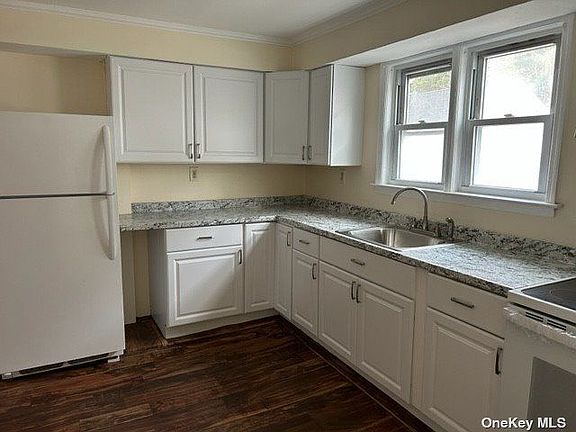 2nd image of 56 Lowndes Ave