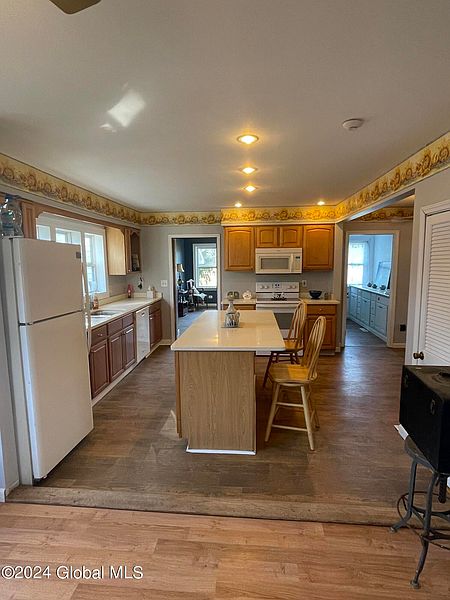 4th image of 1015 Kautz Hollow Road
