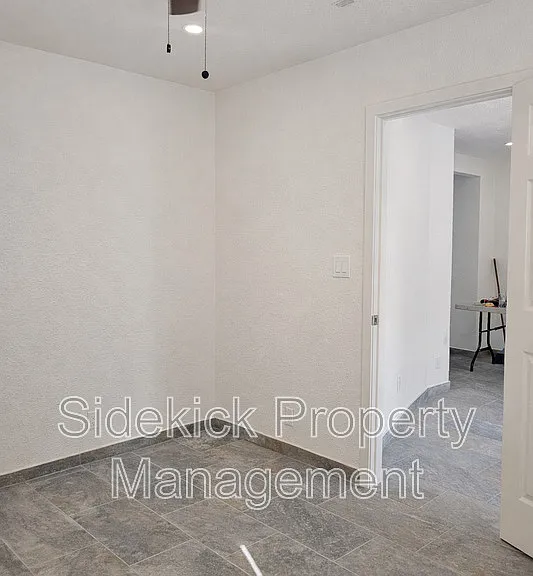 1157 S Townsend Ave — Photo 17